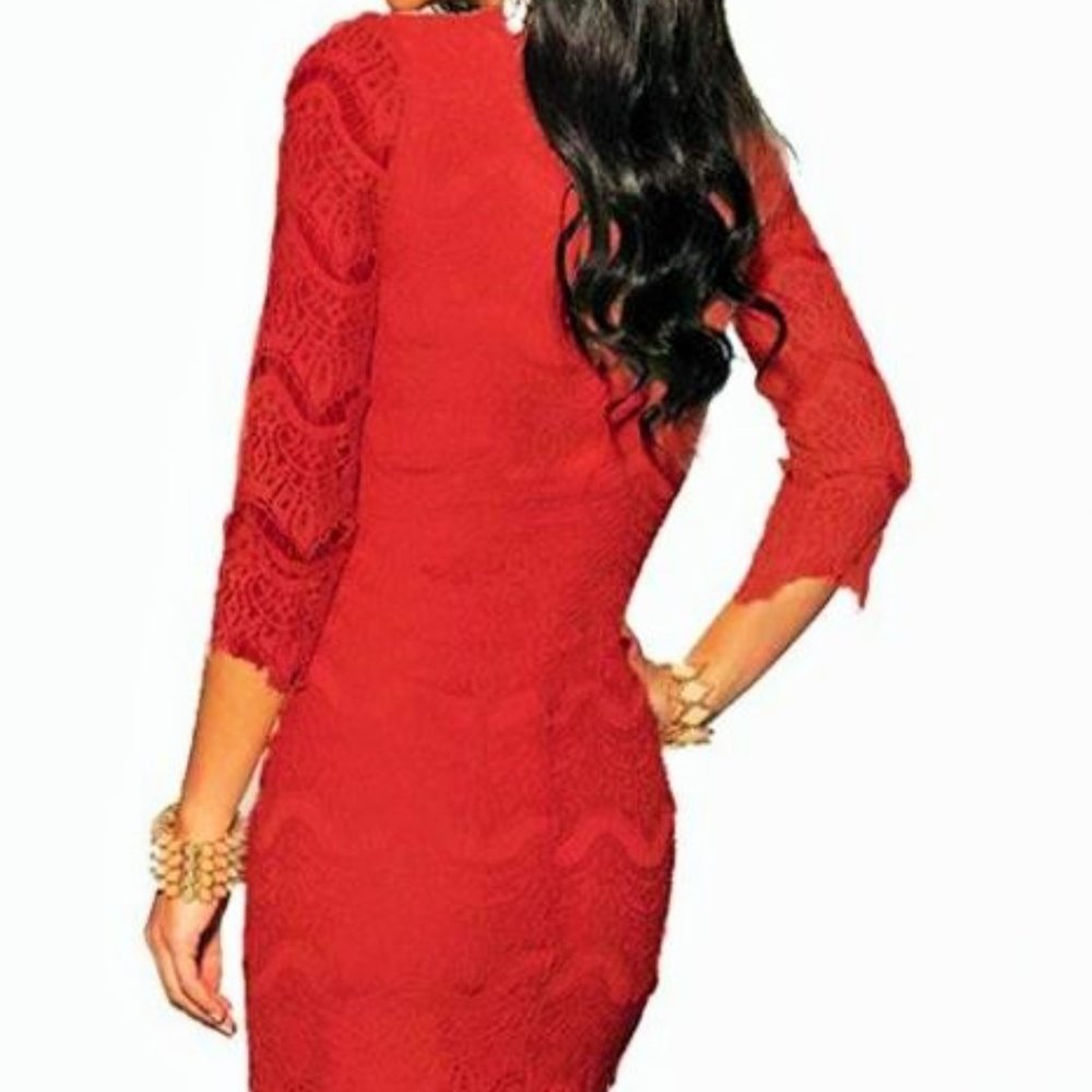 All over lace red knee length - Picture 2 of 9